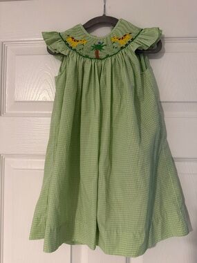 Remember Nguyen Green Smocked Giraffe Dress - 12 months